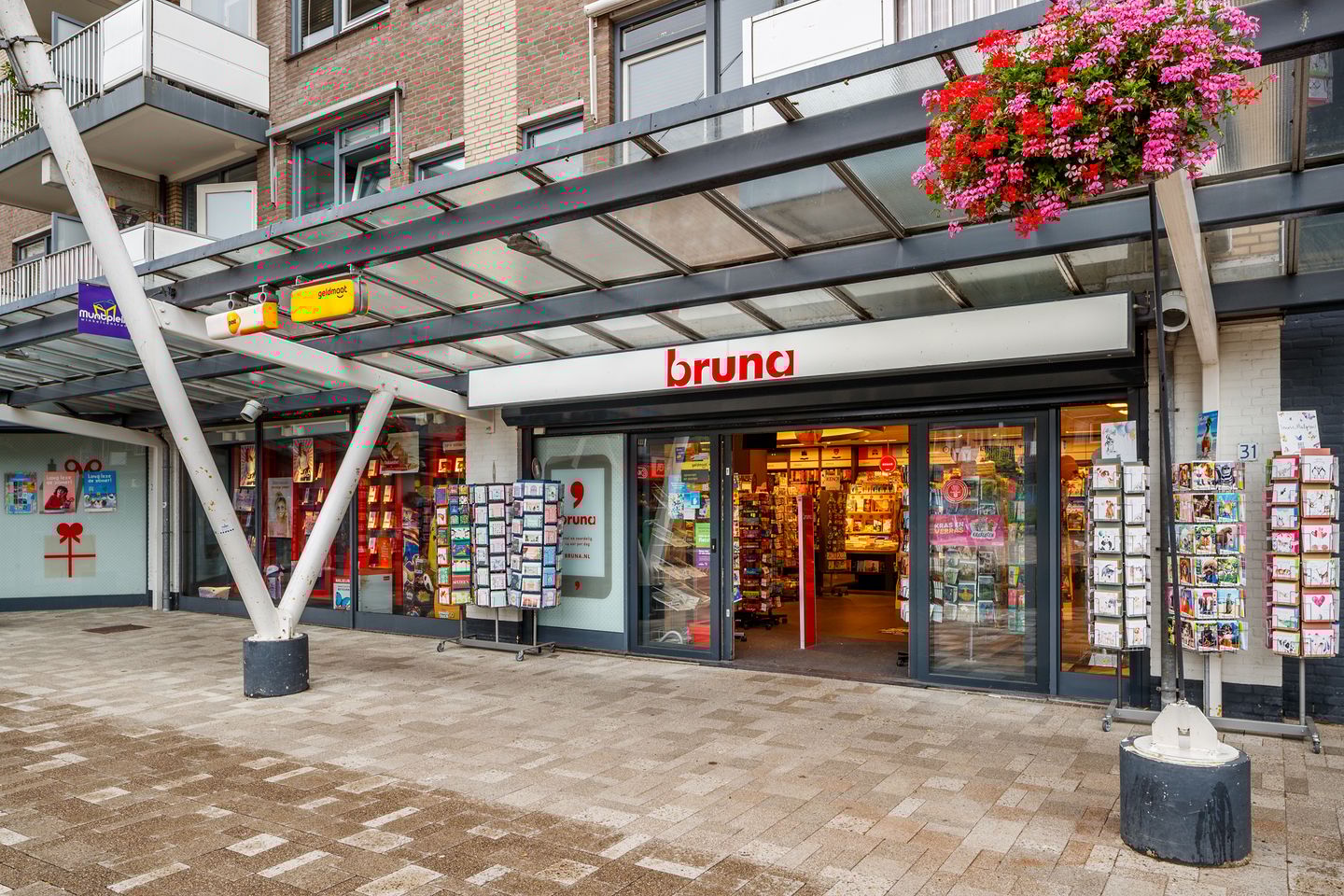 View photo 1 of Muntplein 31