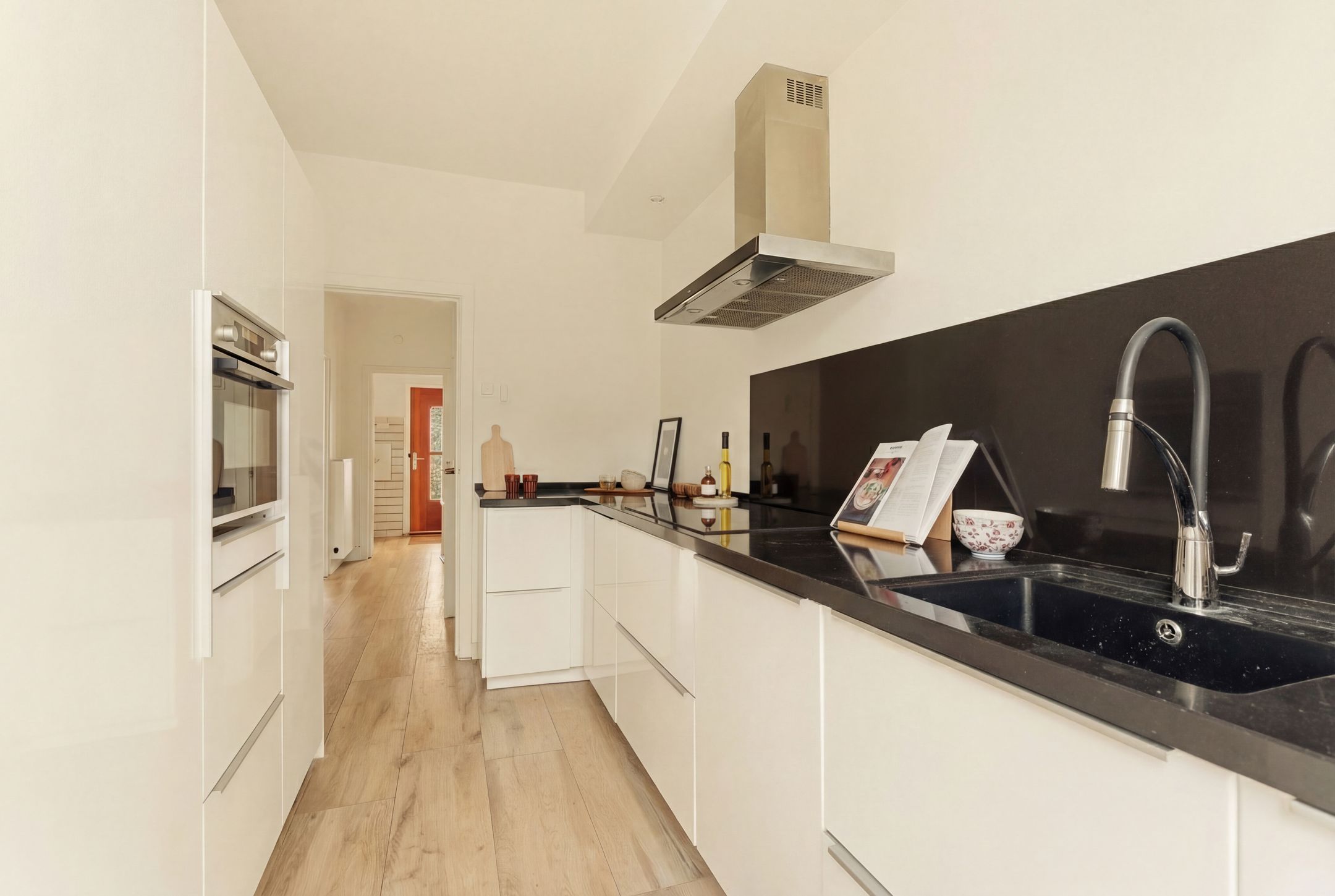 Foto 15 van Anton Verheijstraat 14