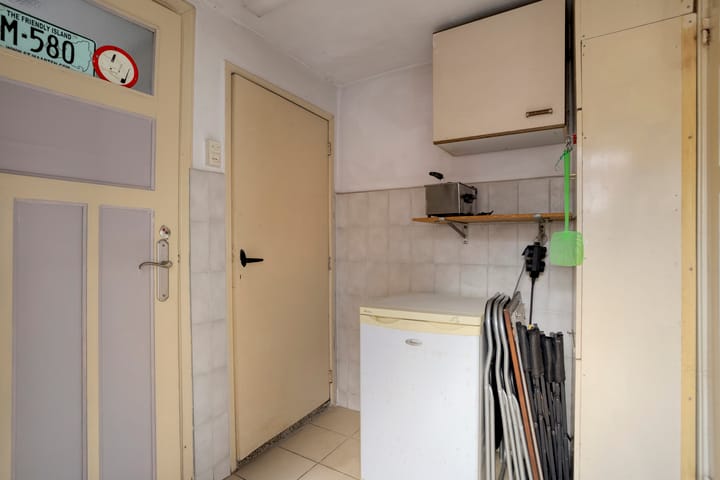 Twee-onder-één-kap te koop: Oude Vlijmenseweg 70, 'S-Hertogenbosch