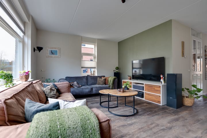 Photo 3 of Jan van Ravenswaaystraat 12