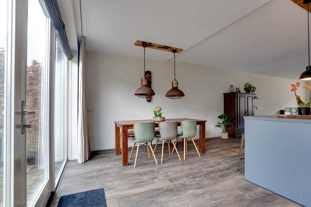 Photo 8 of Jan van Ravenswaaystraat 12