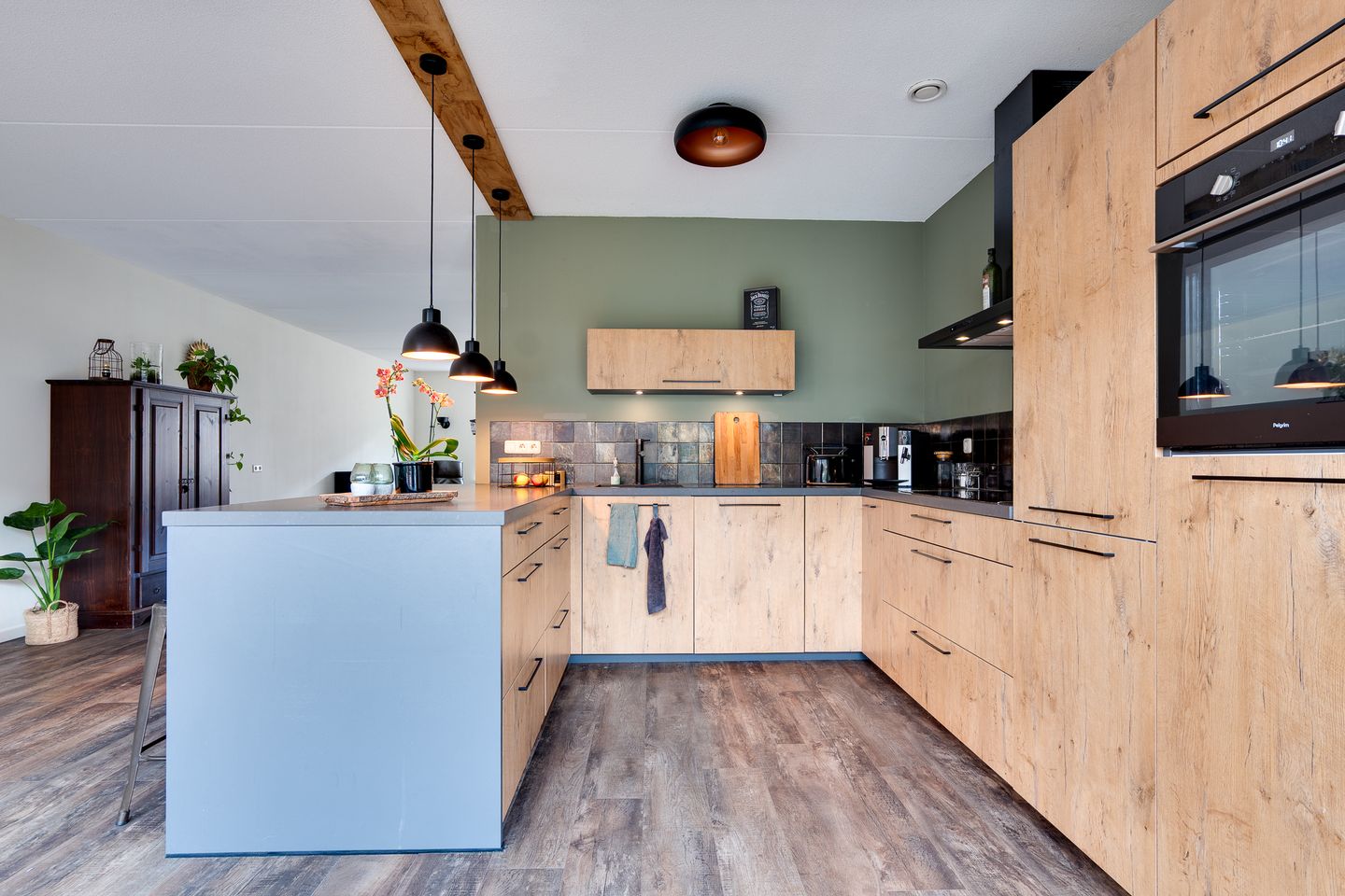 Photo 10 of Jan van Ravenswaaystraat 12