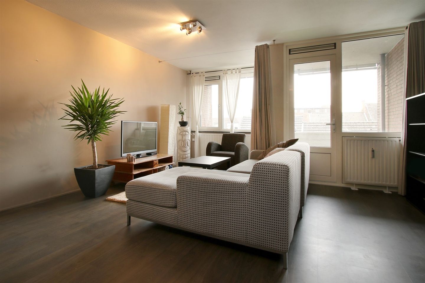 Photo 4 of Mariagardestraat 337