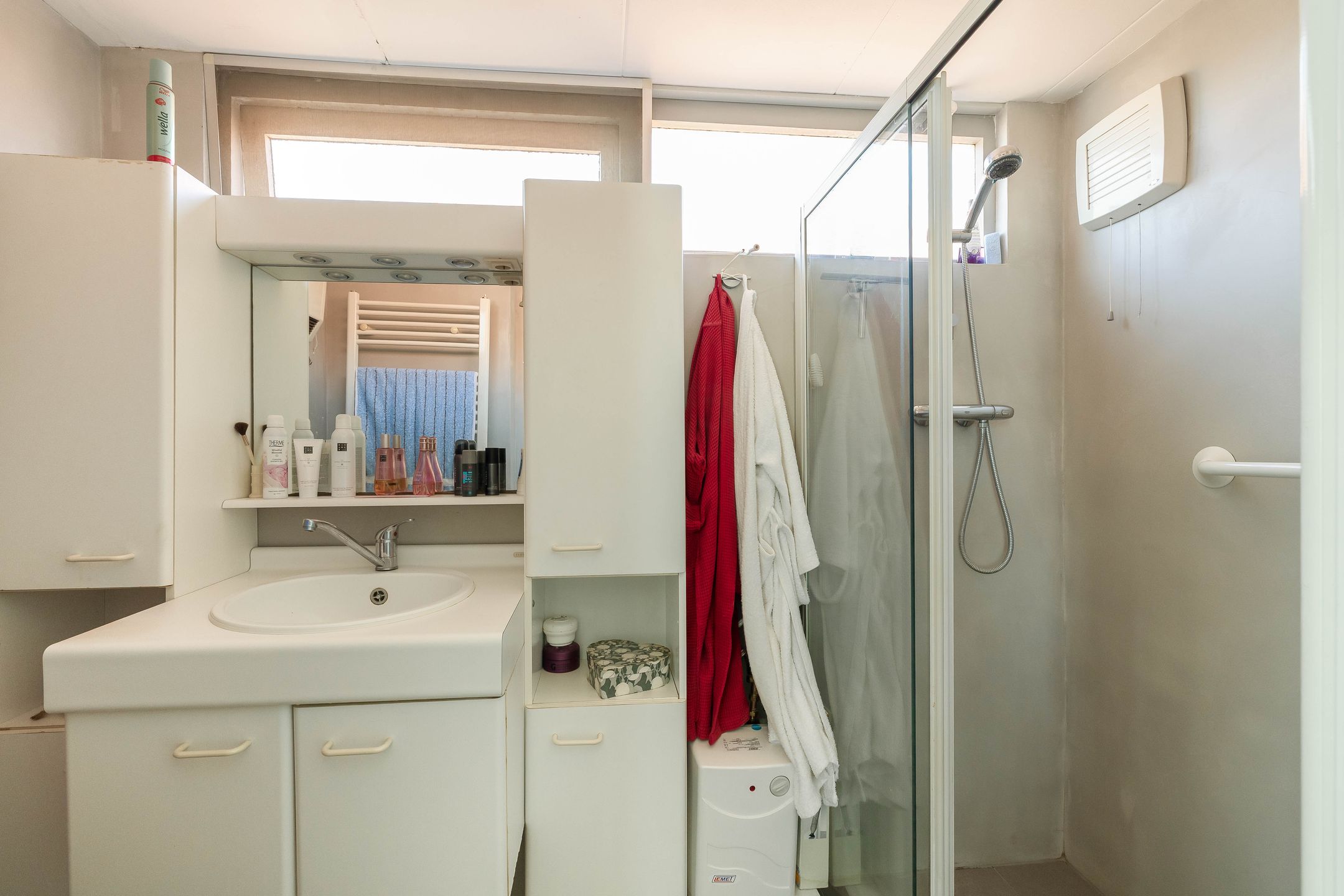 Photo 24 of van Hogendorpstraat 38