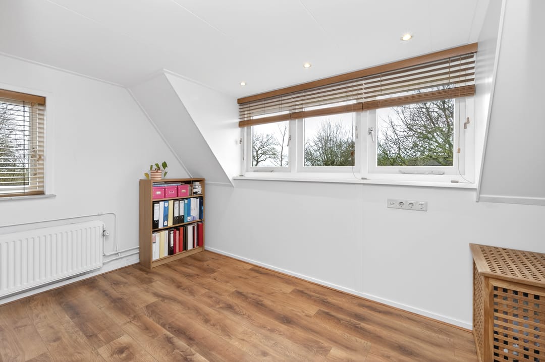 Foto 16 van Voorsterweg 105