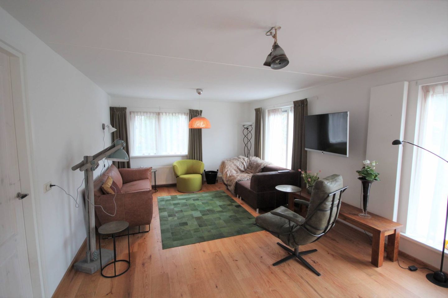 Photo 10 of Witteveen 20-K