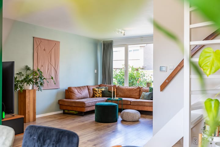 Modern Terraced Home with Four Bedrooms in Waalre — 19