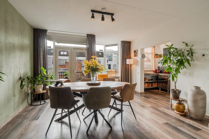 Spacious 1-bedroom apartment with two balconies in Dapperbuurt — 15