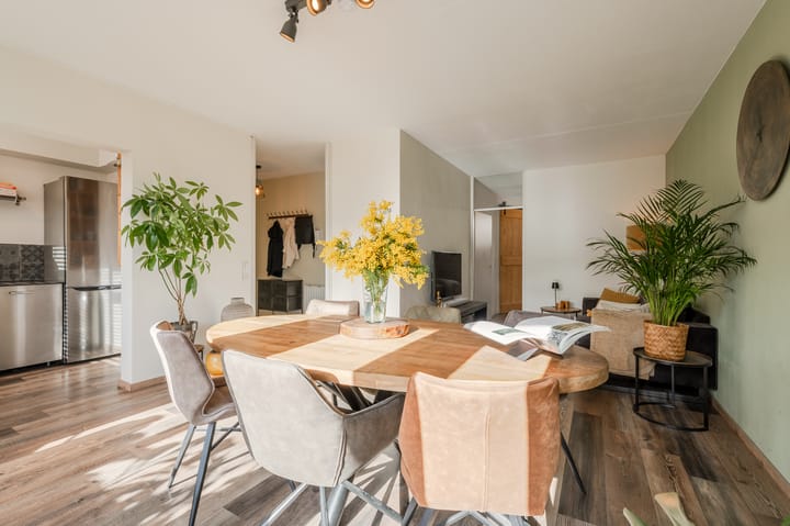Spacious 1-bedroom apartment with two balconies in Dapperbuurt — 27
