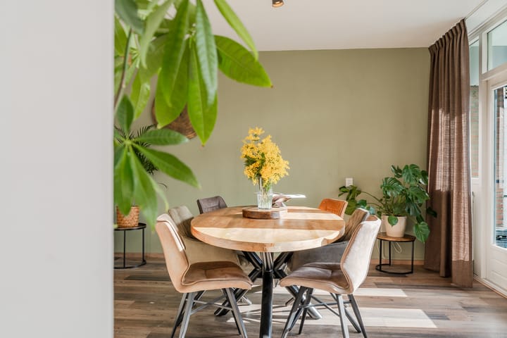Spacious 1-bedroom apartment with two balconies in Dapperbuurt — 29