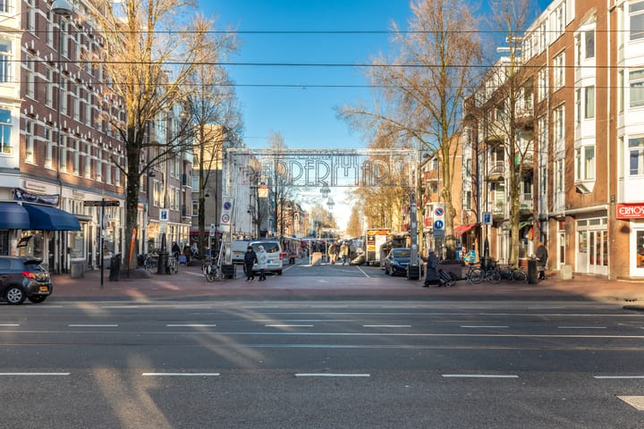 Spacious 1-bedroom apartment with two balconies in Dapperbuurt — 92