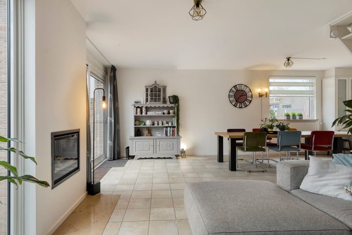 Semi-detached family home with large garden near Eindhoven city center — 19