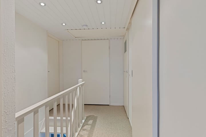 Semi-detached family home with large garden near Eindhoven city center — 39