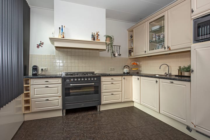 Foto 11 van Borg Piloursema 7