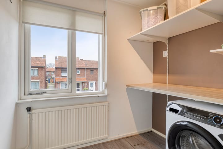 Photo 19 of Landweerstraat-Noord 100