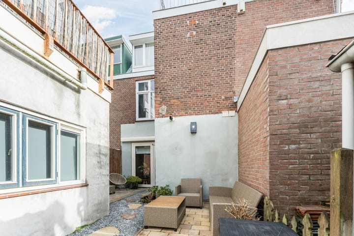 Ground floor apartment with sunny garden in Leiden's Transvaal neighborhood — 54