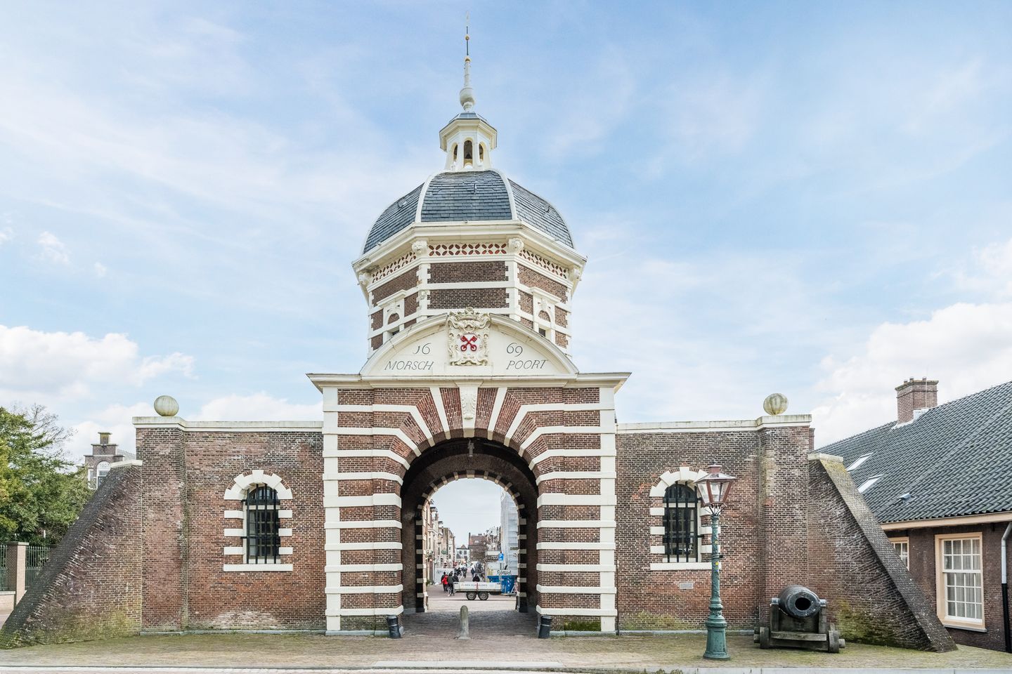Ground floor apartment with sunny garden in Leiden's Transvaal neighborhood — 69