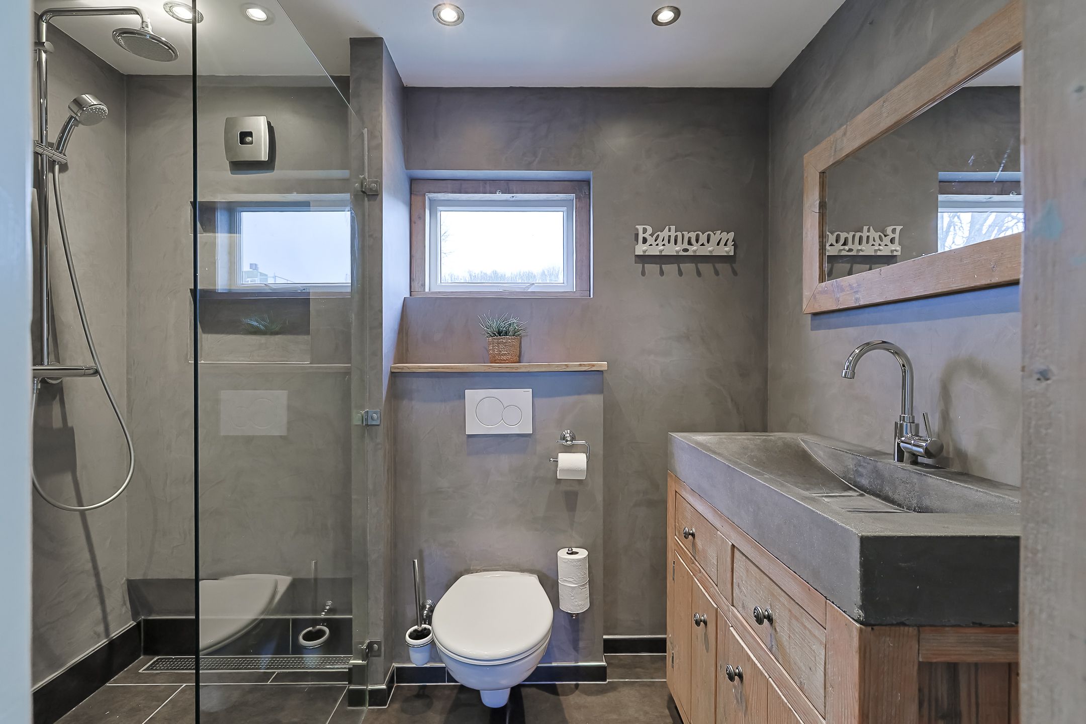 Photo 3 of Jan Switzerpad 6