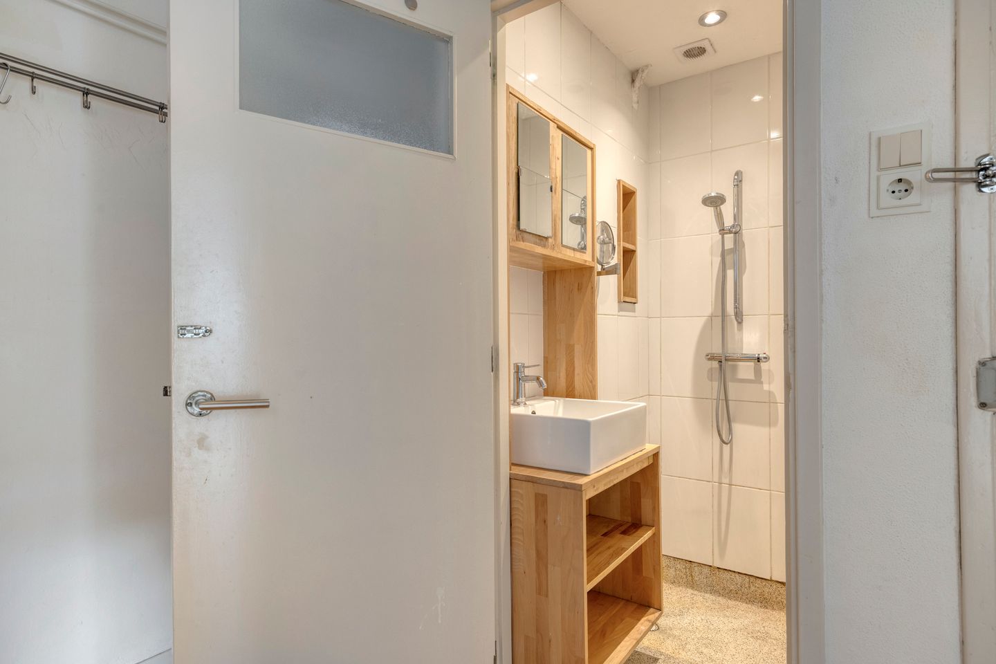 Spacious 4-room apartment in the heart of Rotterdam center — 38