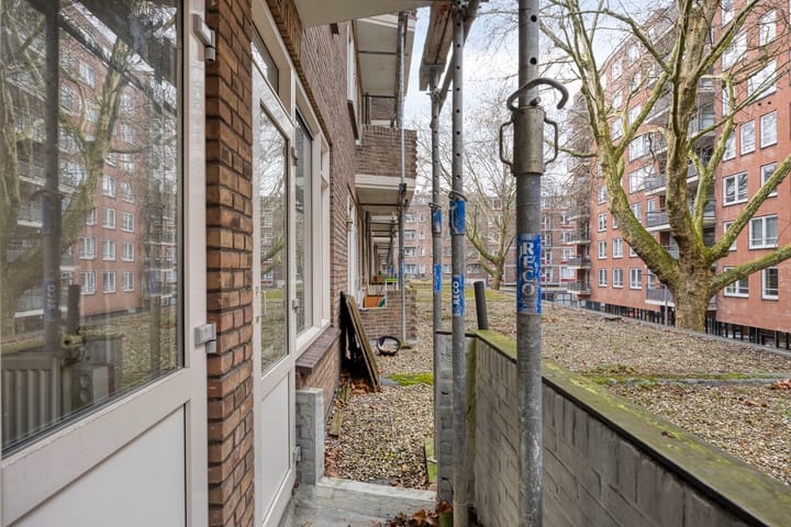 Spacious 4-room apartment in the heart of Rotterdam center — 43
