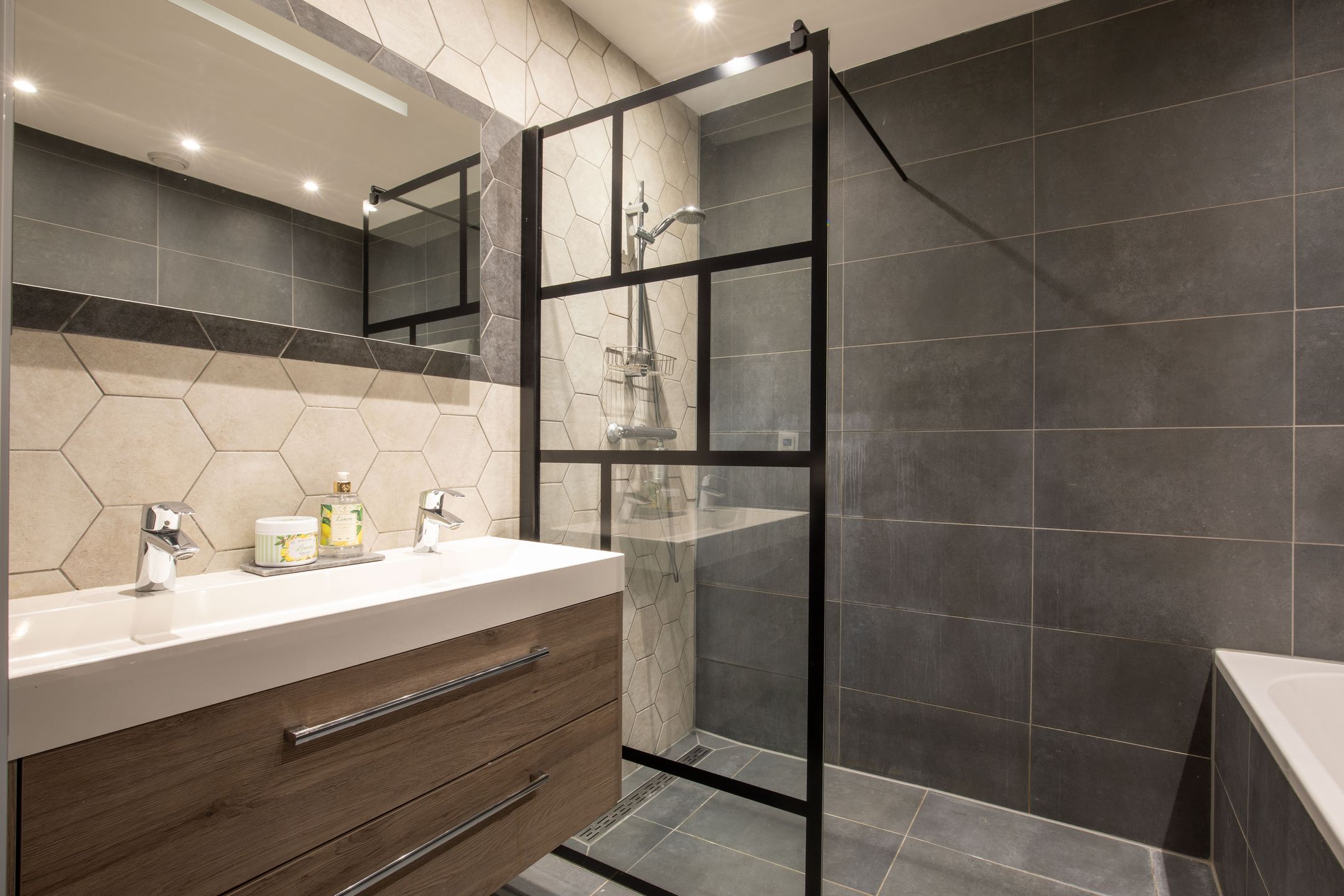 Fully Renovated Corner Apartment in IJburg with Southwest Balcony — 12
