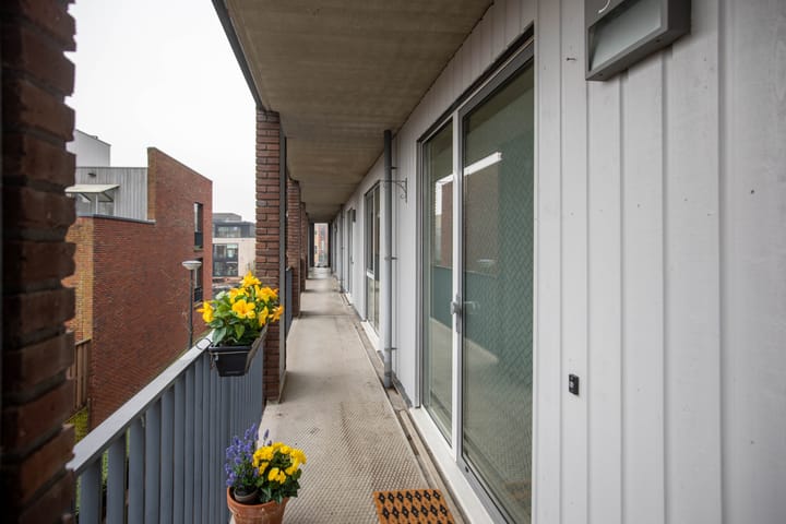 Fully Renovated Corner Apartment in IJburg with Southwest Balcony — 79
