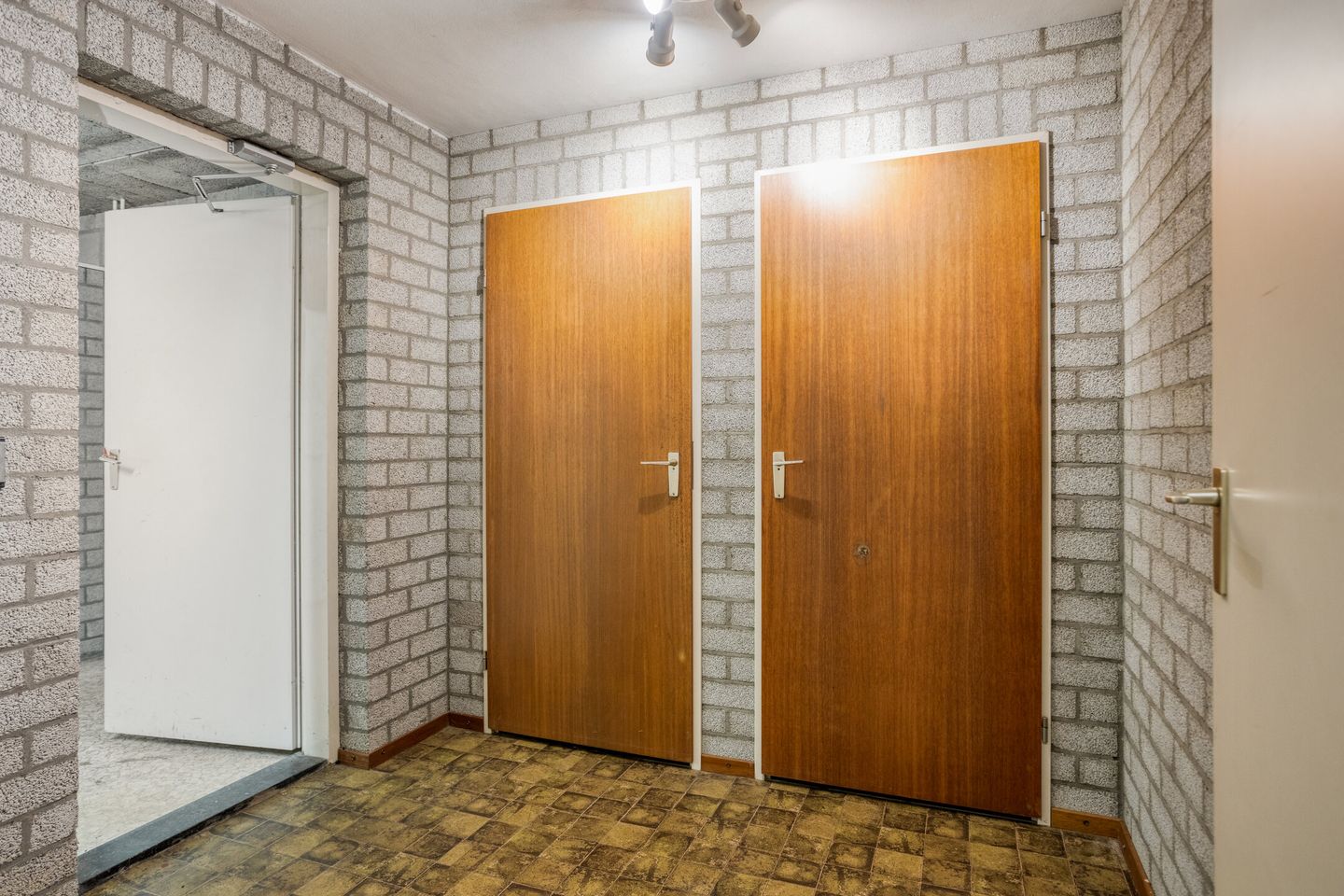 Photo 34 of Vroenhovenweg 150