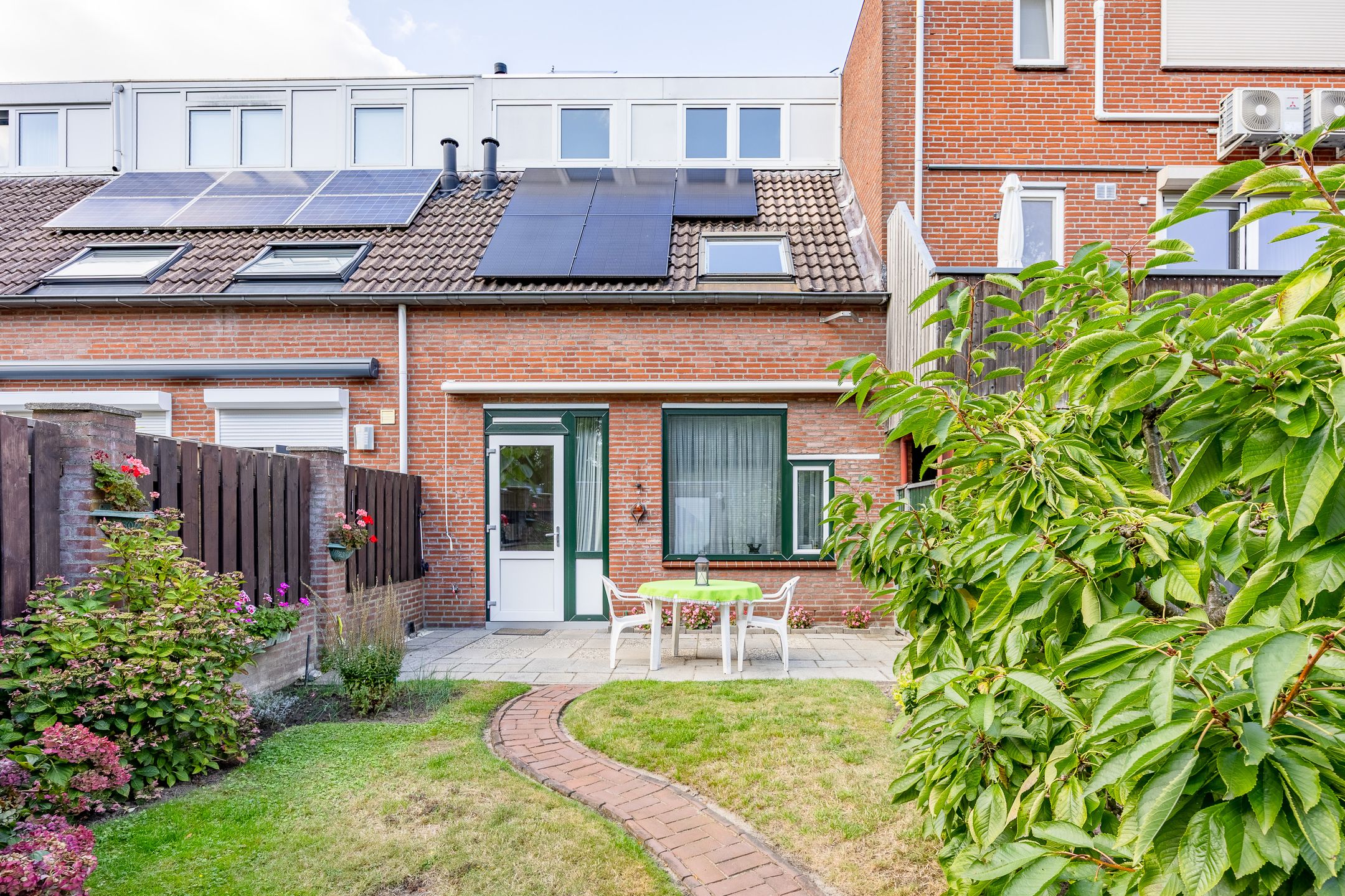 Foto 3 van Aronskelk 37