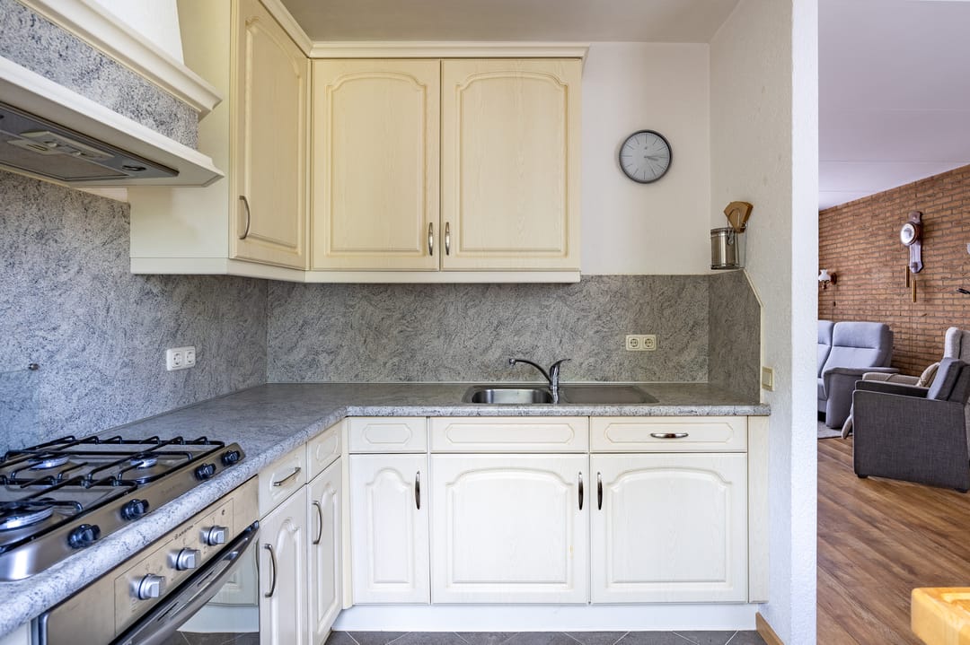 Foto 17 van Aronskelk 37