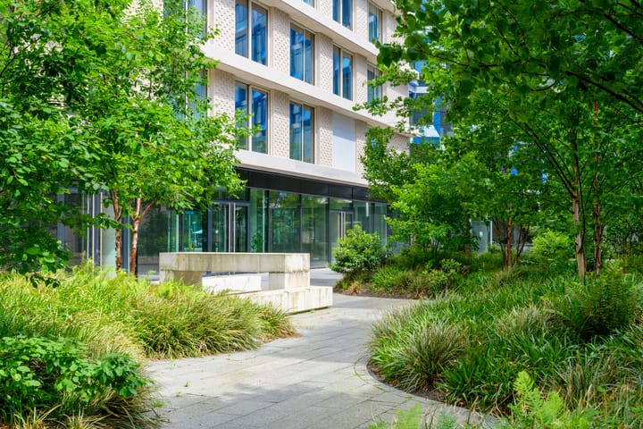 Photo 27 of Rosy Wertheimstraat 39