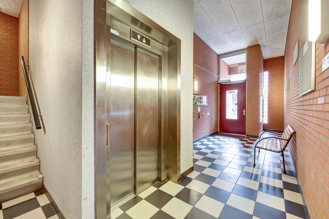 Photo 23 of van Berckelstraat 50