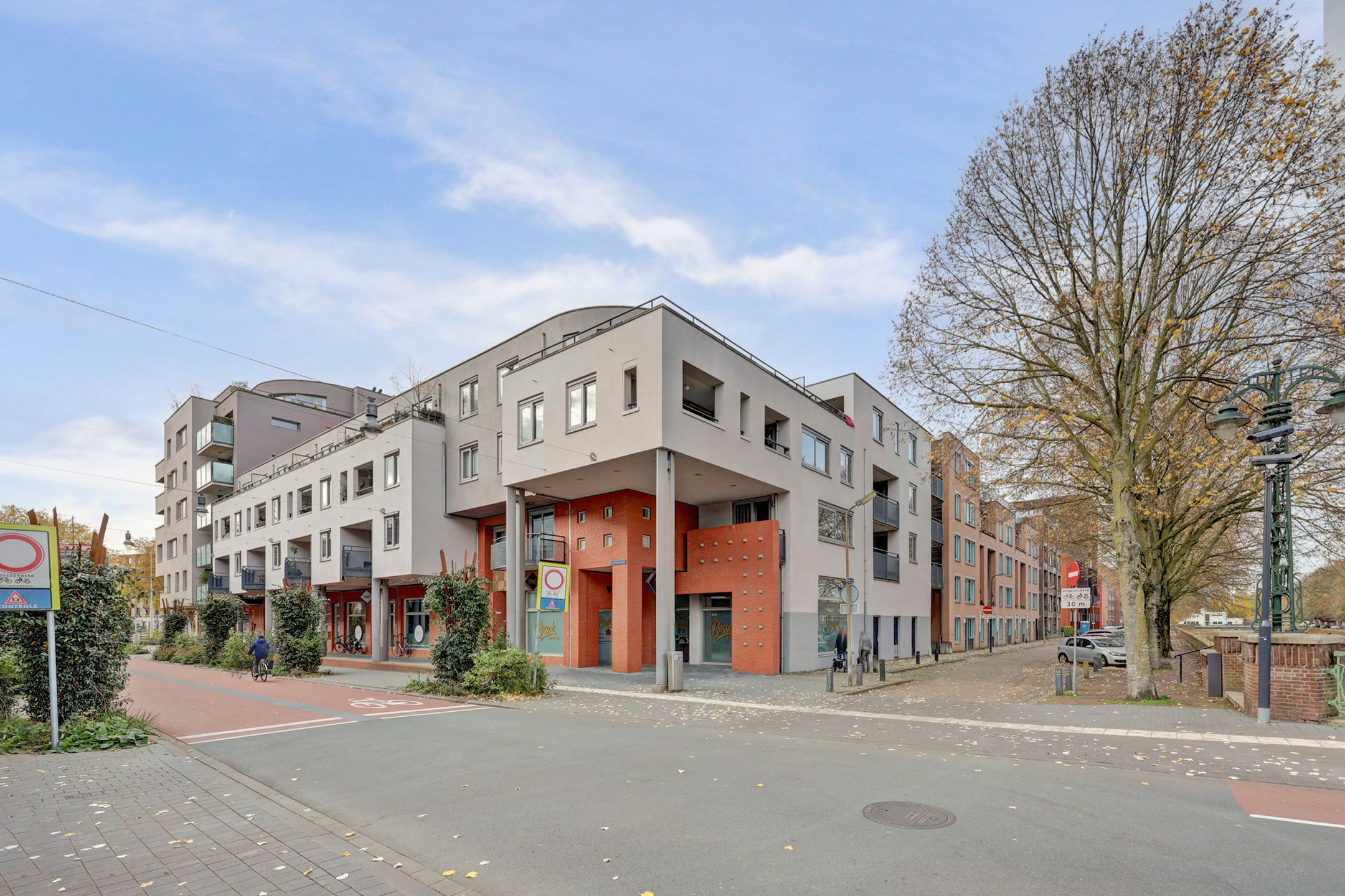 Photo 27 of van Berckelstraat 50