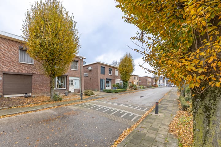 Foto 4 van Bernhardstraat 16