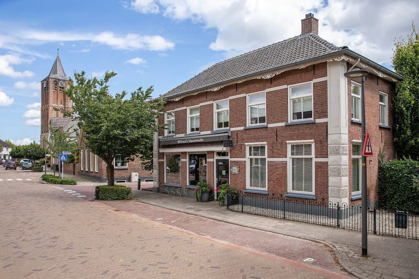 Bekijk foto 1 van Dorpsstraat 22