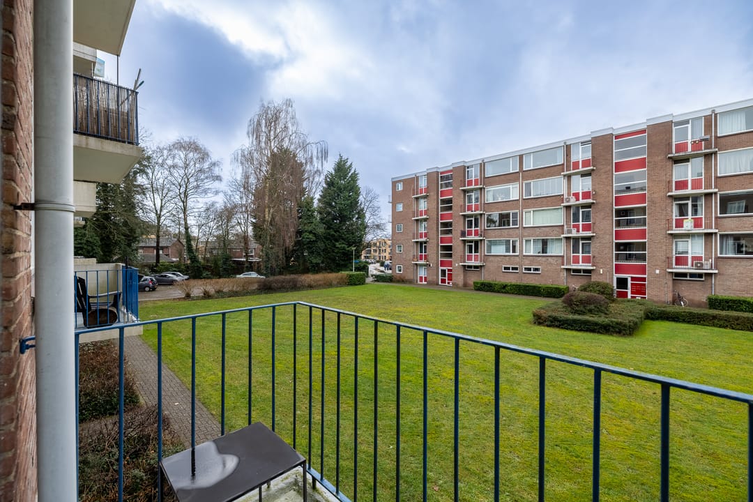 Photo 17 of van Hogendorplaan 48-A