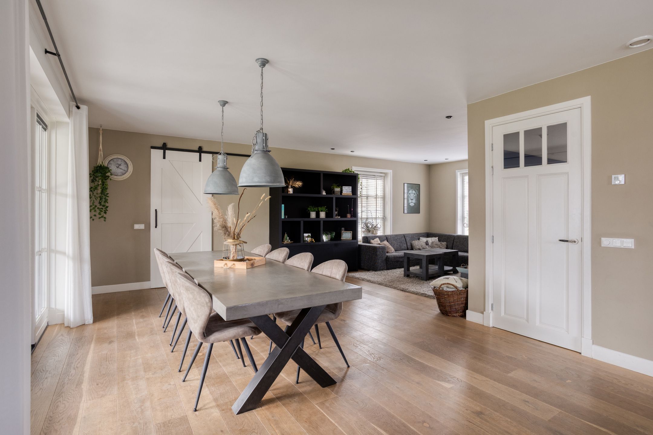 Photo 21 of Mackenhof 14