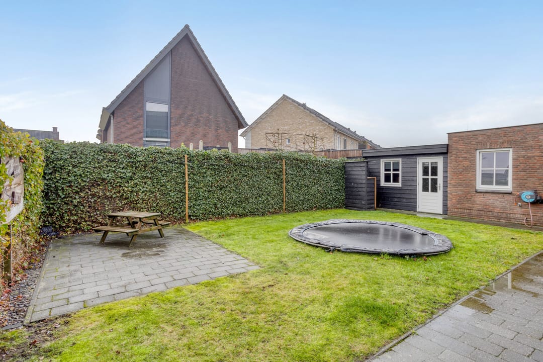 Photo 46 of Mackenhof 14