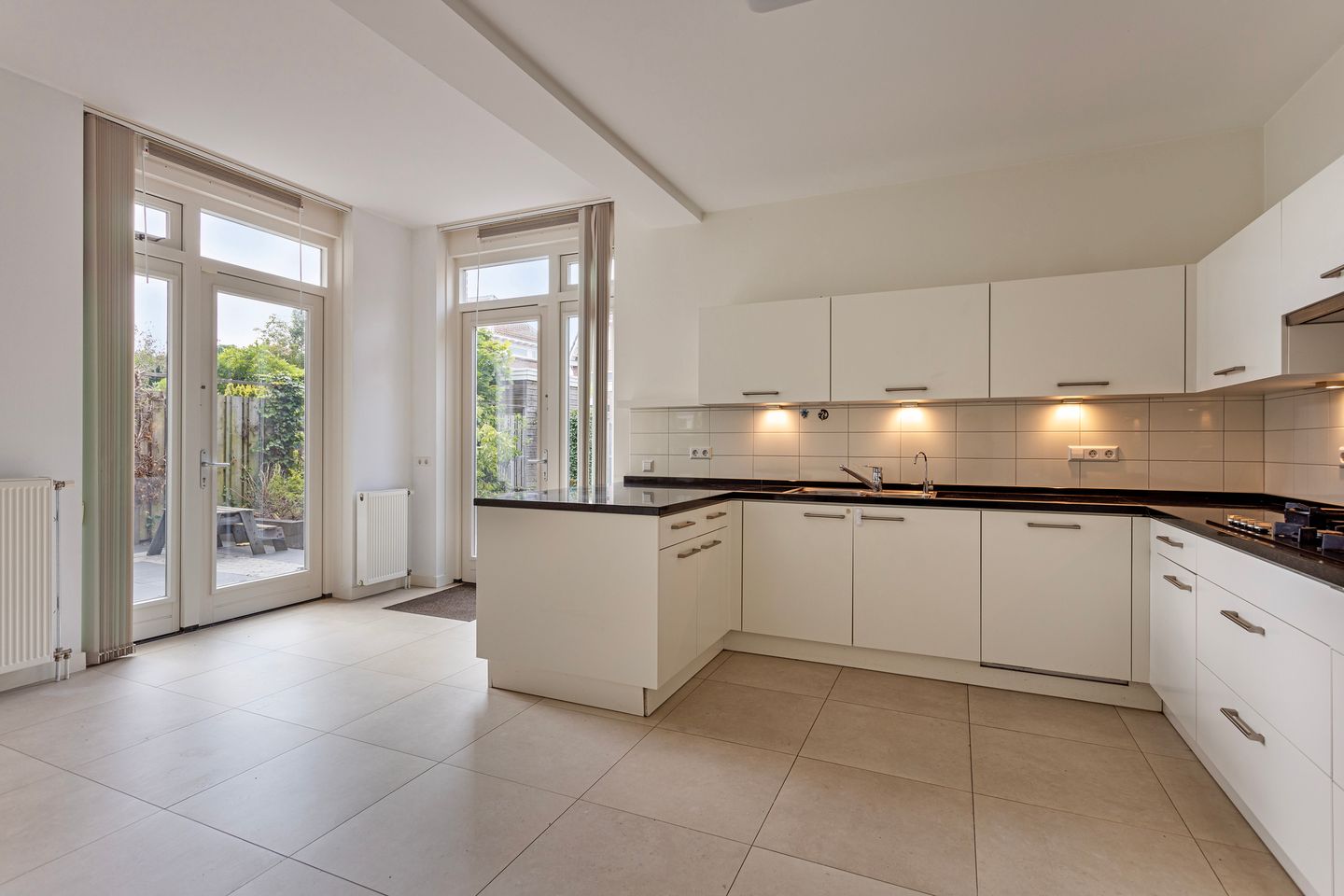 Foto 10 van Reinier van Holylaan 25