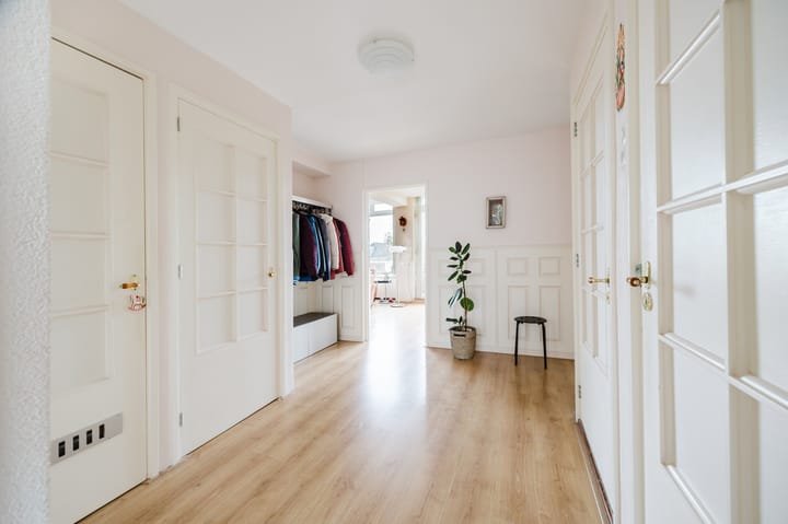 Foto 4 van Loosduinse Hoofdstraat 123