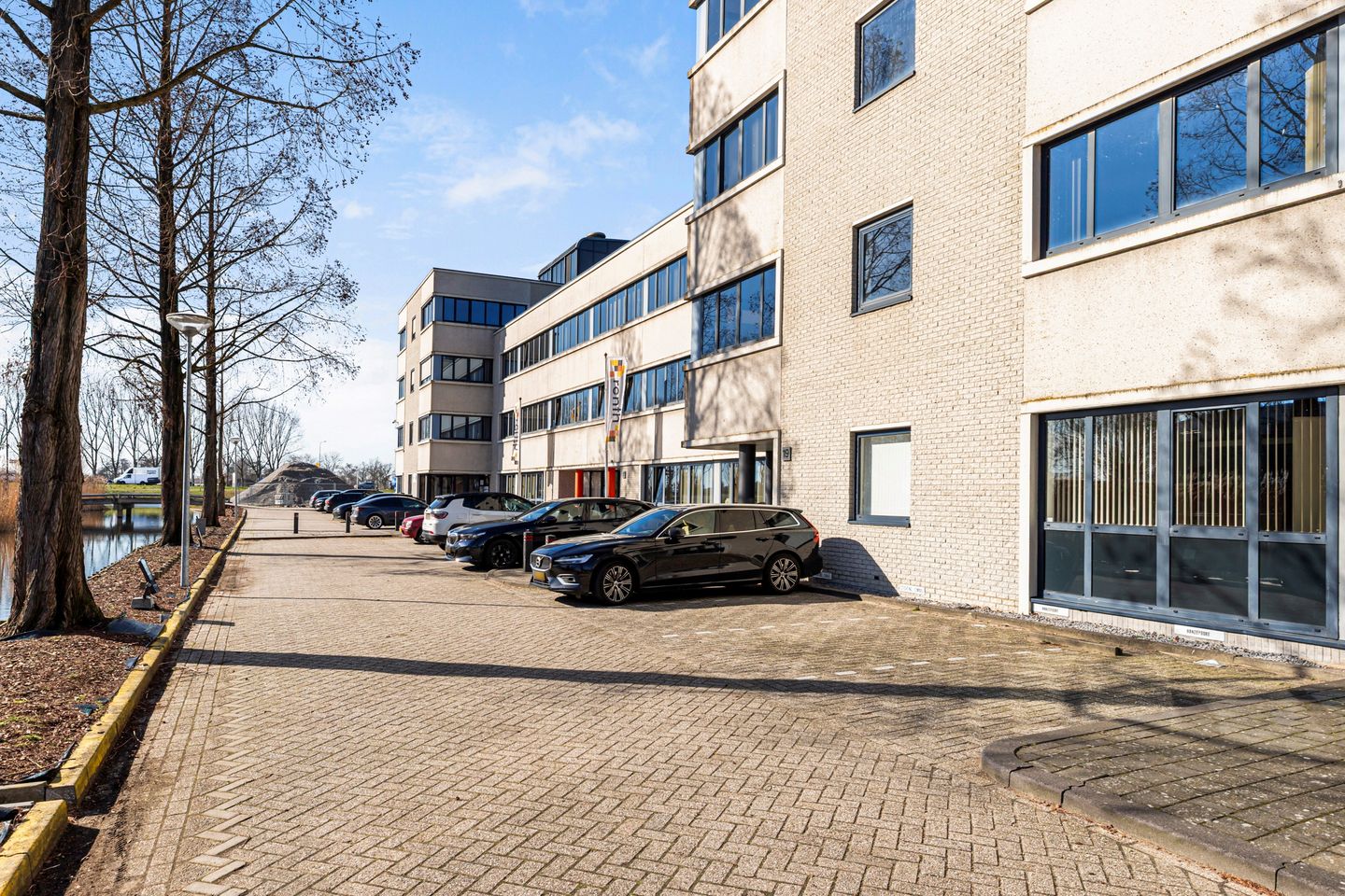 View photo 4 of Hanzeweg 19-A