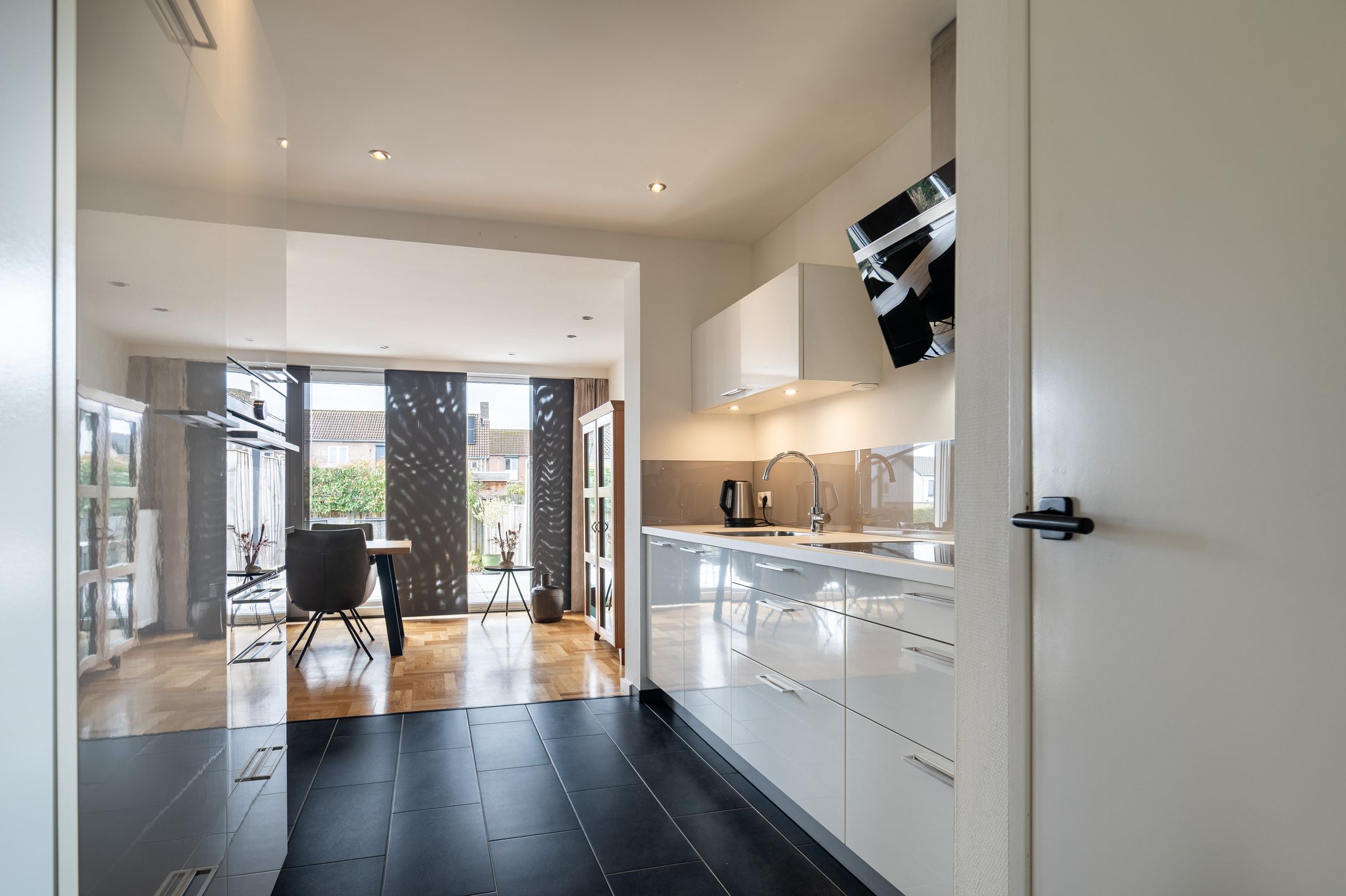 Foto 9 van Rootveldstraat 8