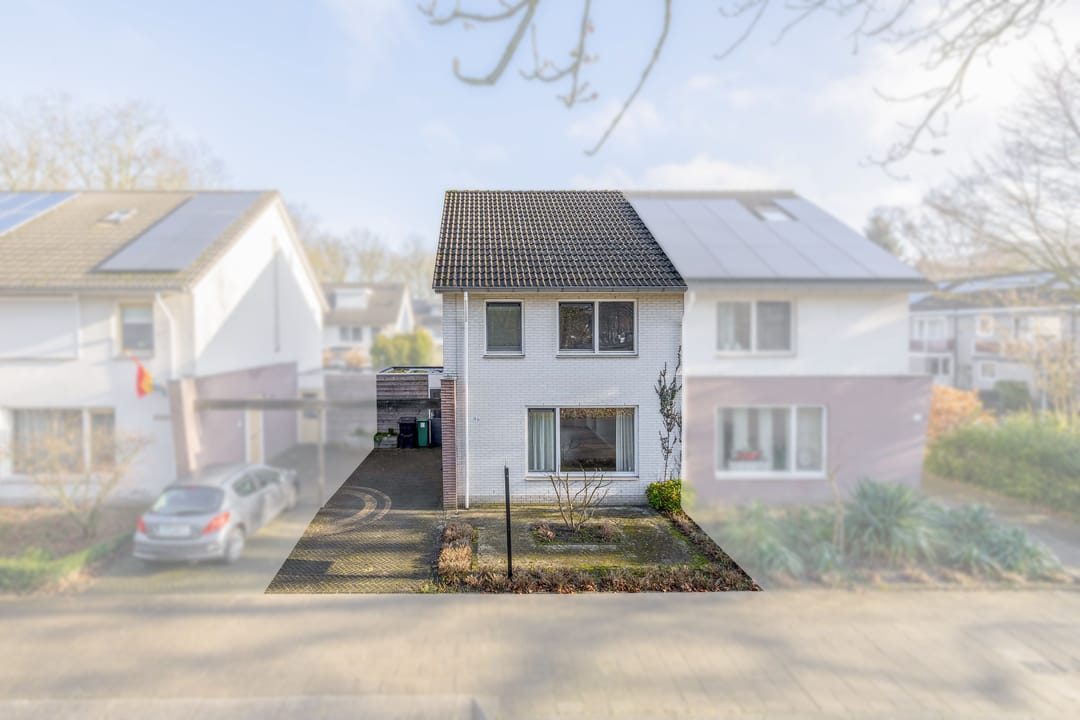 Photo 1 of Linnaeusweg 96