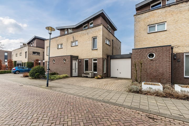 Foto 47 van Johanna Naberstraat 9