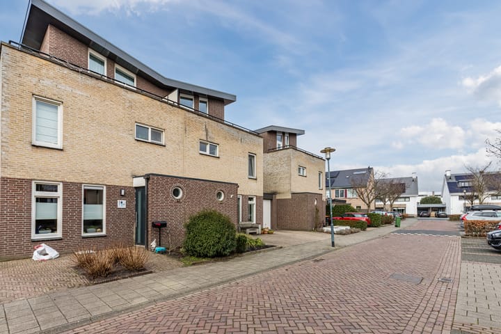 Foto 48 van Johanna Naberstraat 9