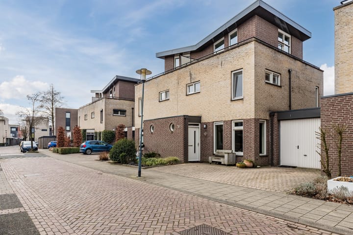 Foto 49 van Johanna Naberstraat 9