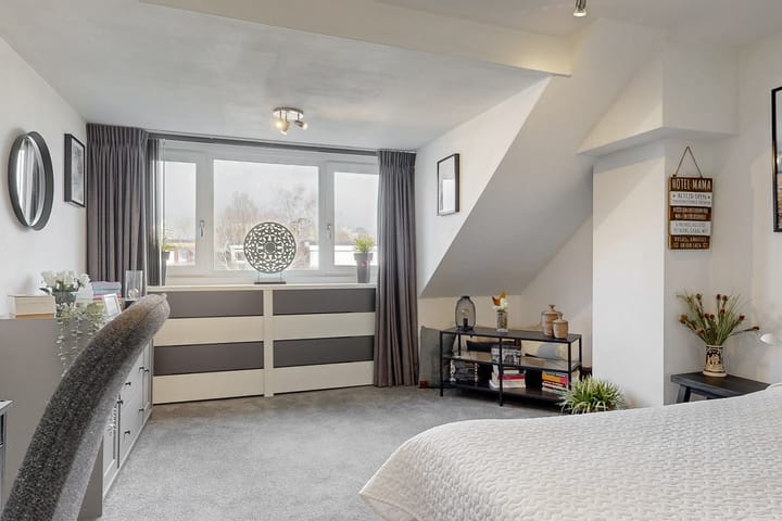 Photo 29 of Anna Pawlowastraat 34