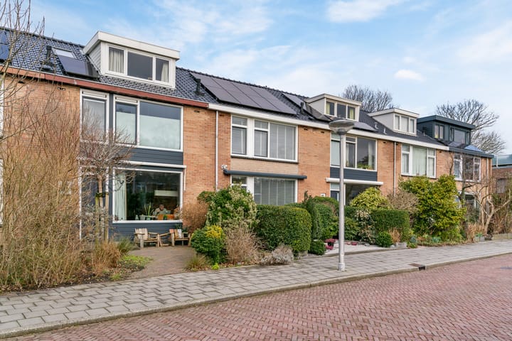 Photo 42 of Anna Pawlowastraat 34