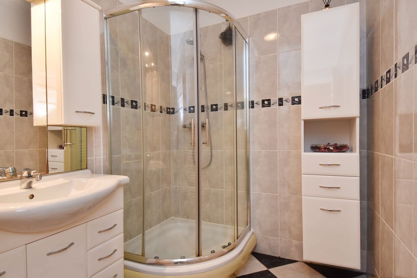 Foto 14 van Loosduinsekade 261