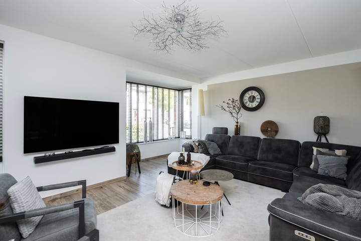 Foto 10 van Jac P Thijsselaan 27