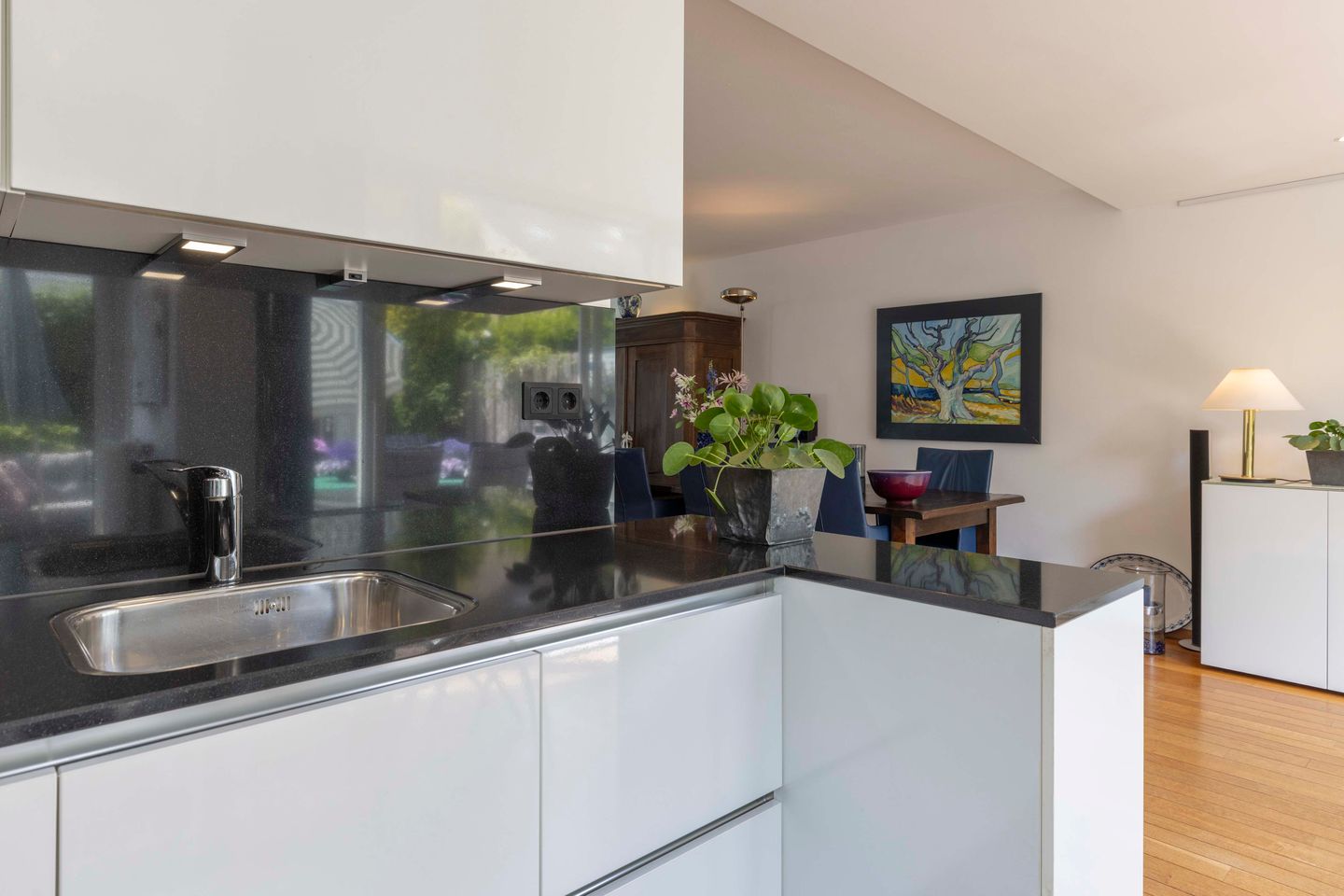 Foto 14 van Marie Koenenlaan 157